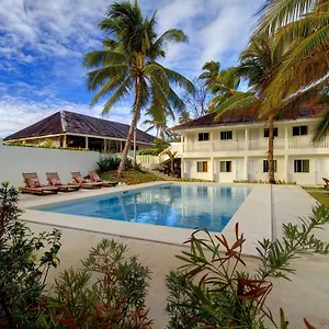 Momo House Панглао